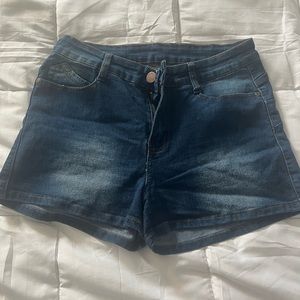 UWJ booty lifting denim shorts